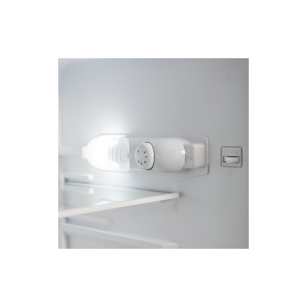 AKAI BIANCO Frigorifero Doppia Porta AKFR243V T Classe Energetica A Capacità